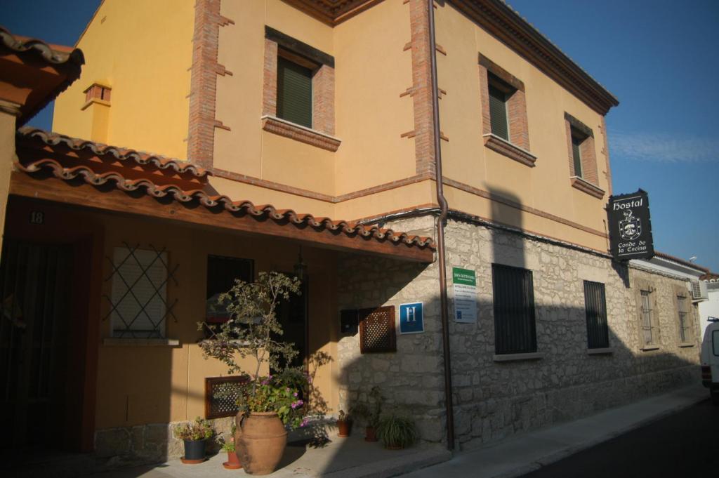 Hostal Conde De La Encina Trujillo Exterior foto
